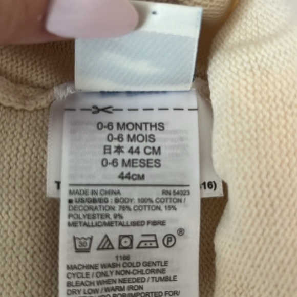 Baby Gap cap 0/6M - Picture 4 of 5